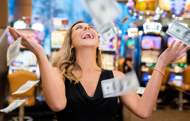 Texas Hold'em Bonus gameplay walkthrough video showing betting rounds and hand settlement